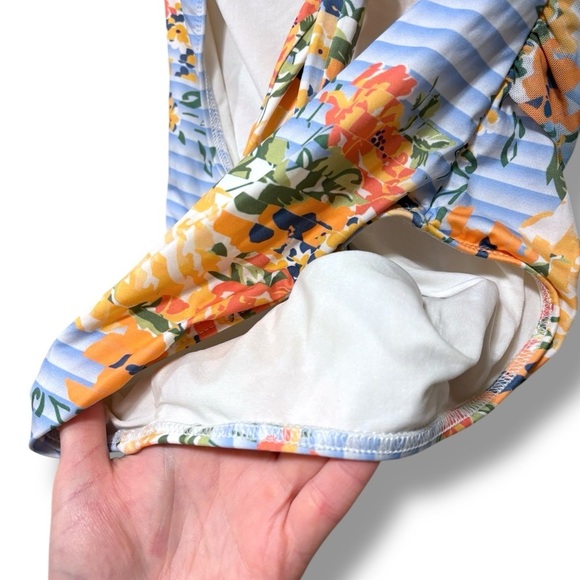 Jets by Jessika Allen Floral Halter Wrap Blue Orange One Piece Swimsuit Size 6 - Picture 6 of 7